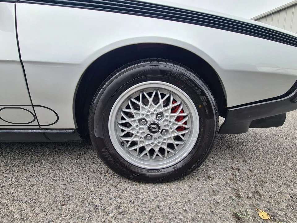 1985 Renault - Image 16 of 30