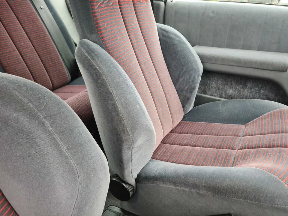 1985 Renault - Image 23 of 30