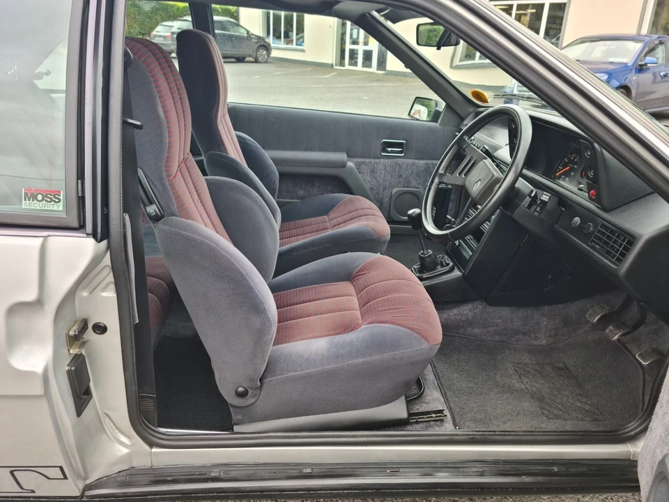 1985 Renault - Image 19 of 30