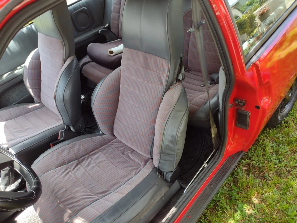 1985 Renault - Image 17 of 18