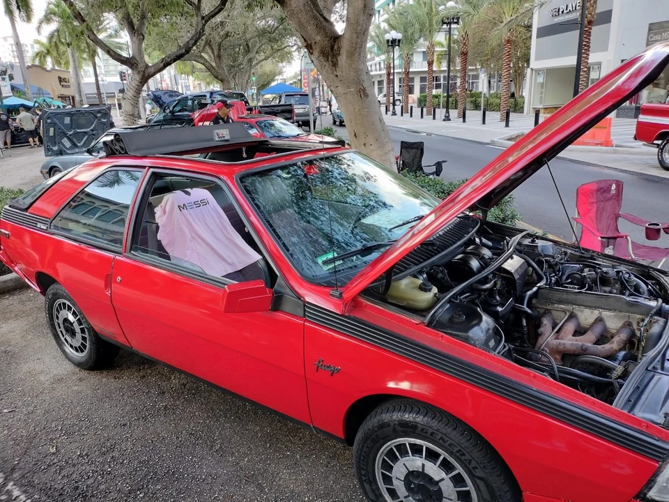 1985 Renault - Image 11 of 18