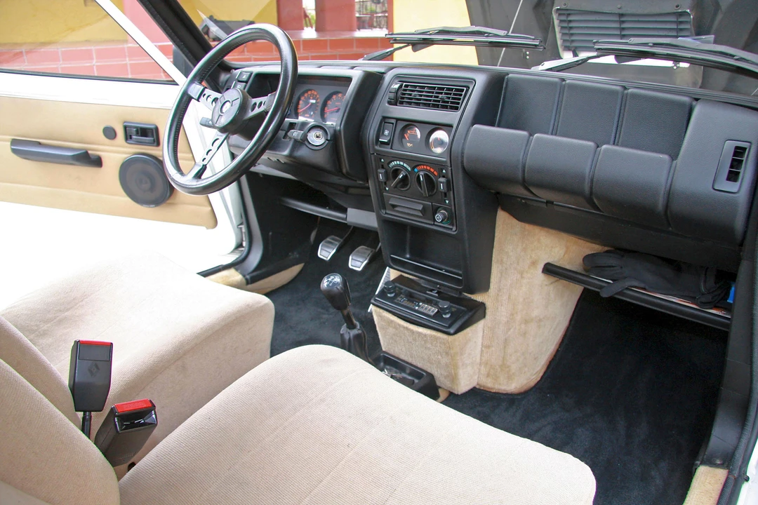 1985 Renault 5 Turbo 2 - Image 6 of 7