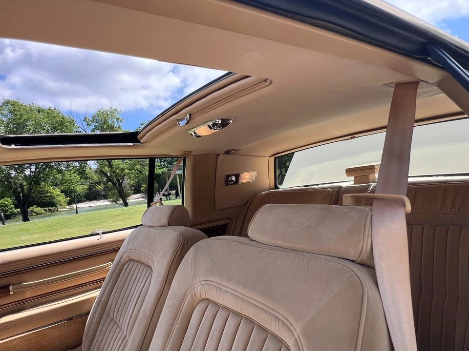 1985 Buick Riviera 4th-7th Gen - Image 5 of 17