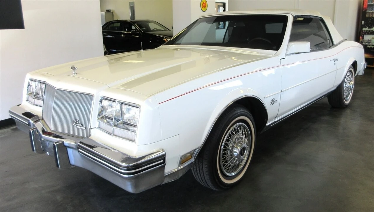 1985 Buick Riviera 4th-7th Gen - Image 11 of 24