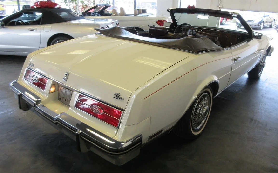 1985 Buick Riviera 4th-7th Gen - Image 8 of 24