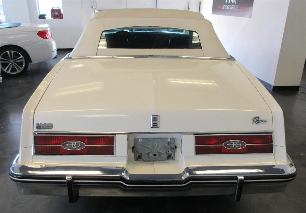 1985 Buick Riviera 4th-7th Gen - Image 16 of 24