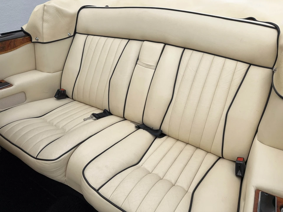 1985 Rolls-Royce Corniche Series I - Image 28 of 31