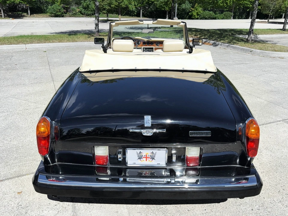 1985 Rolls-Royce Corniche Series I - Image 14 of 31