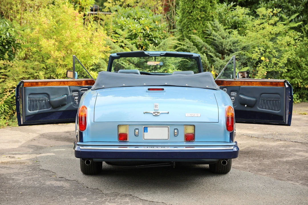 1985 Rolls-Royce Corniche Series I - Image 18 of 31