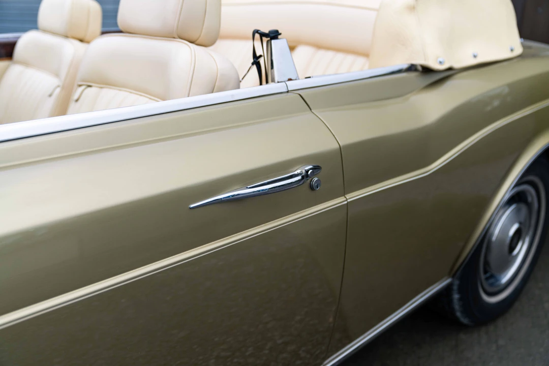 1985 Rolls-Royce Corniche Series I - Image 25 of 31