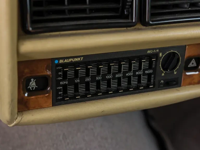 1985 Rolls-Royce Corniche Series I - Image 17 of 23