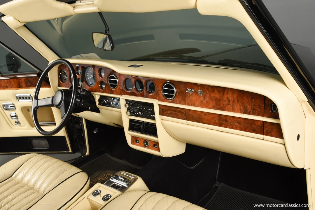 1985 Rolls-Royce Corniche Series I - Image 23 of 31