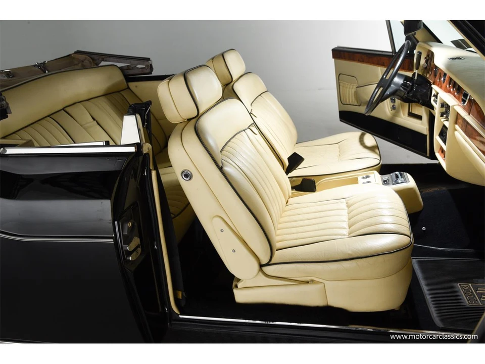 1985 Rolls-Royce Corniche Series I - Image 27 of 31