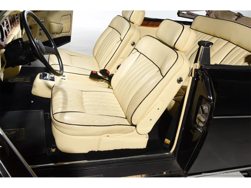 1985 Rolls-Royce Corniche Series I - Image 26 of 31