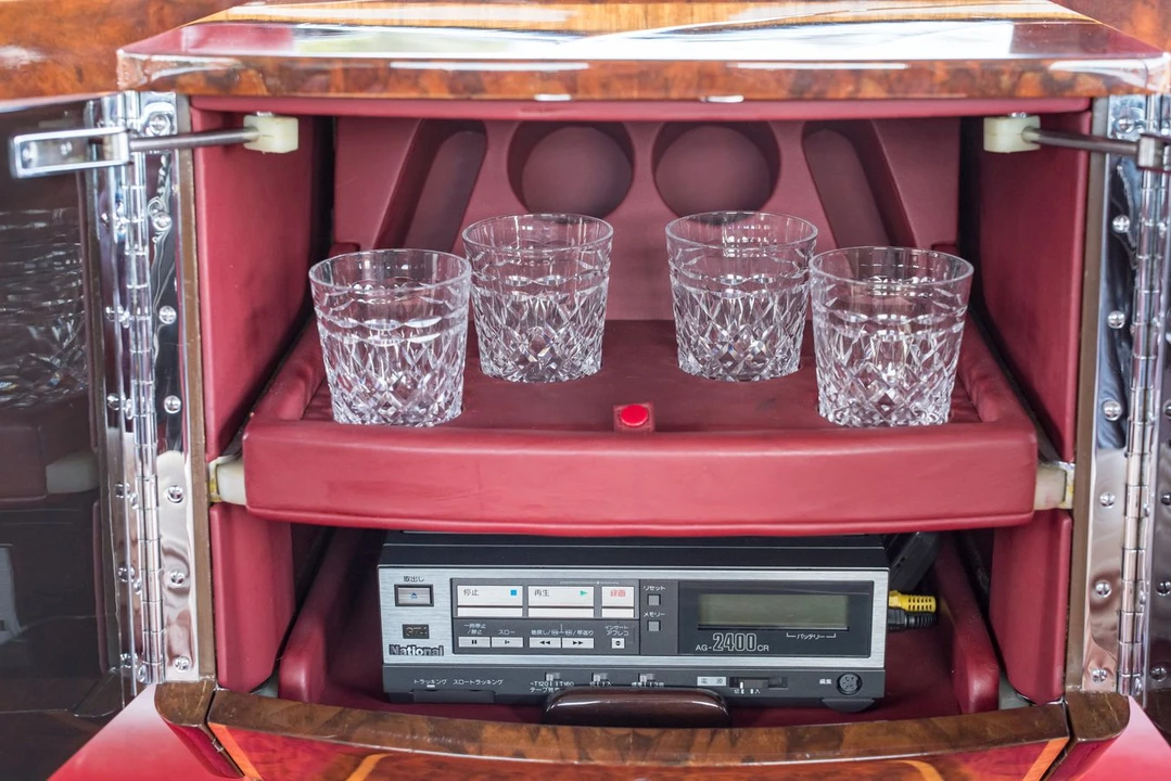 1985 Rolls-Royce Phantom VI - Image 12 of 15