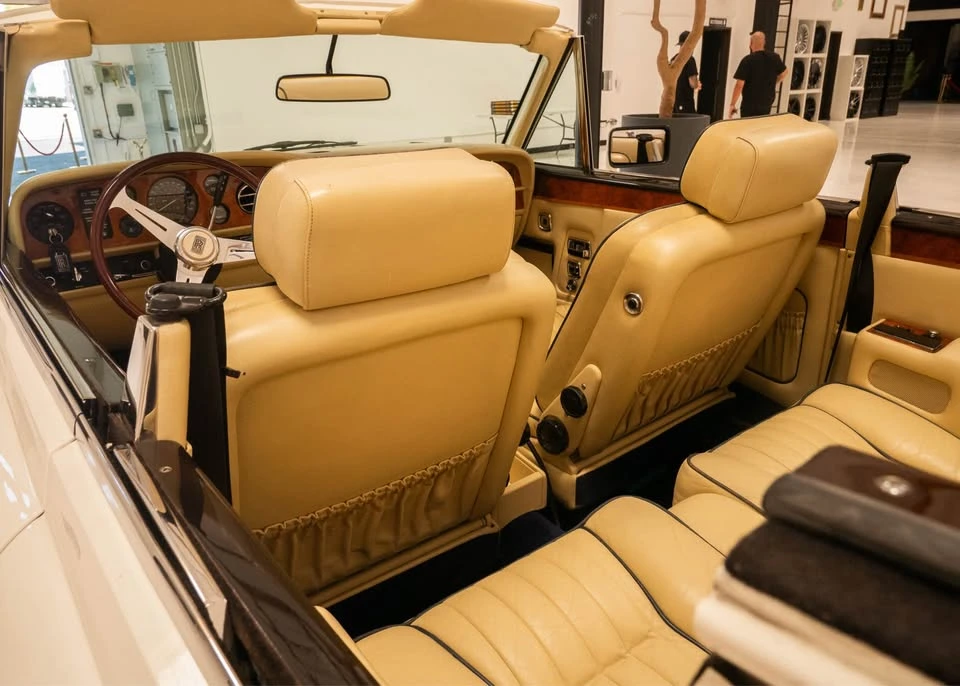 1985 Rolls-Royce Corniche Series I - Image 17 of 20