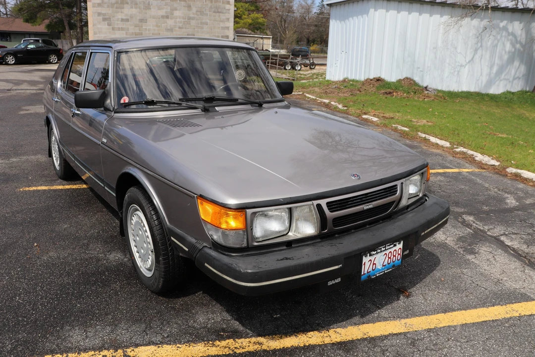 1985 Saab 900 1st Gen - Image 5 of 31