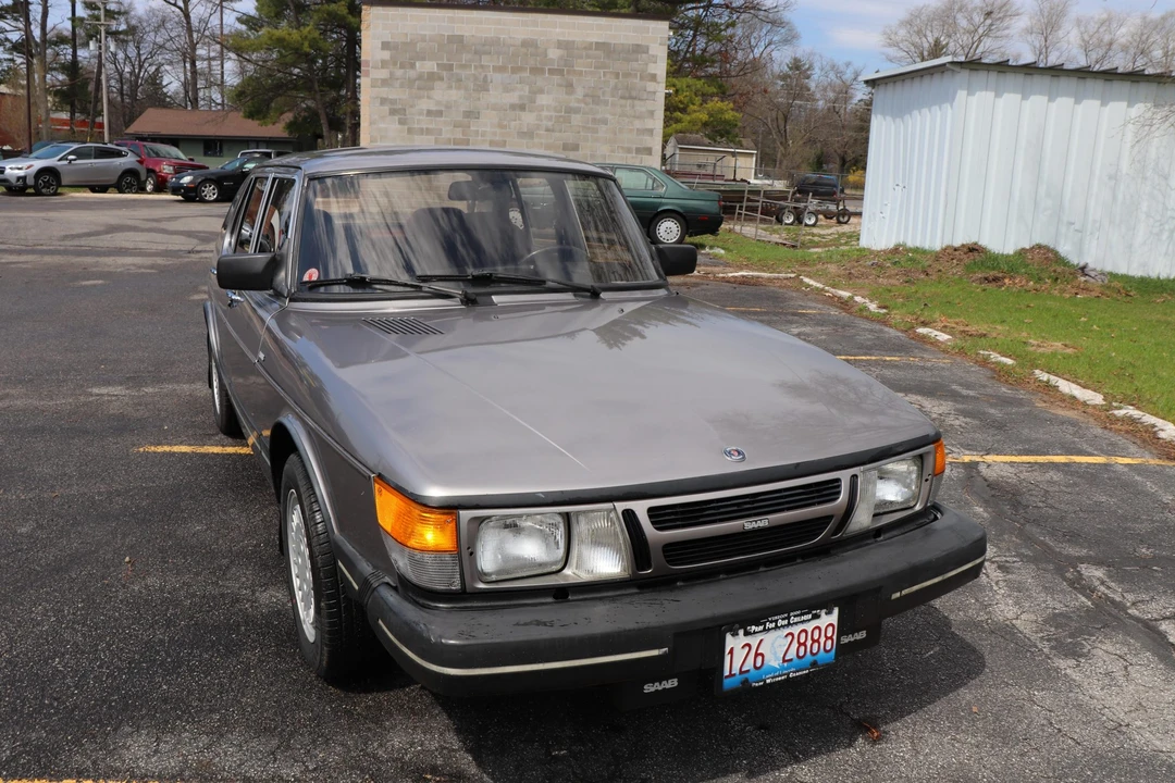 1985 Saab 900 1st Gen - Image 6 of 31