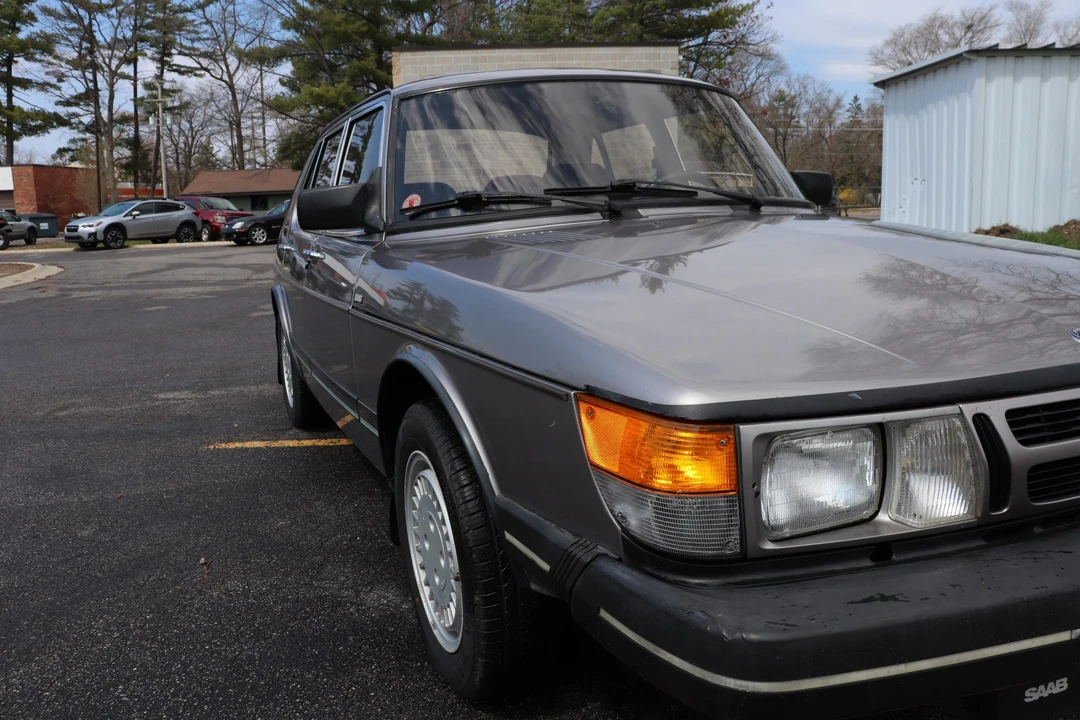 1985 Saab 900 1st Gen - Image 17 of 31