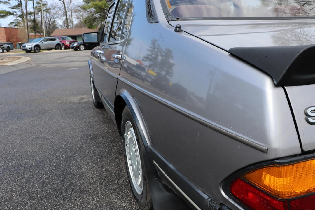 1985 Saab 900 1st Gen - Image 23 of 31