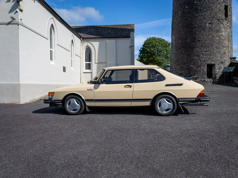 1985 Saab 900 Turbo 1st Gen - Image 11 of 30