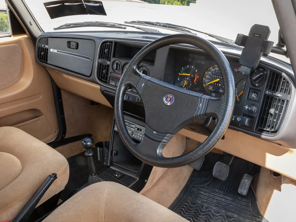 1985 Saab 900 Turbo 1st Gen - Image 24 of 30