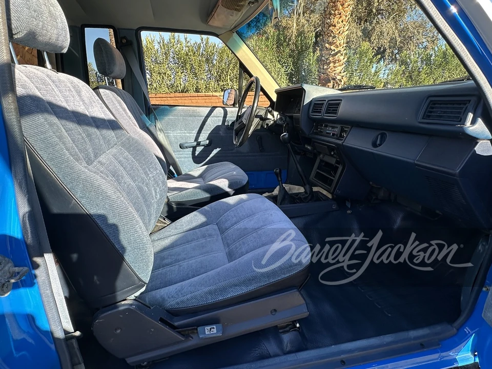 1985 Toyota Hilux 4th Gen - Image 11 of 31