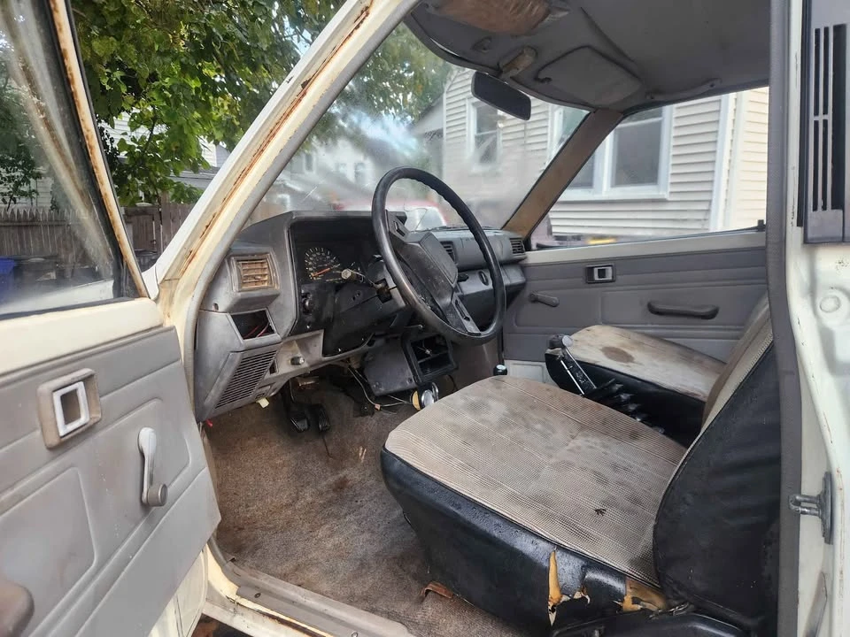 1985 Toyota 86 - Image 5 of 10
