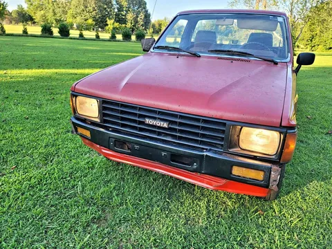 1985 Toyota 86 Pickup 22R