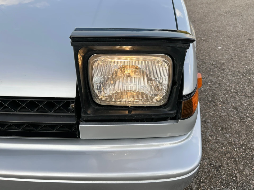 1985 Toyota Corolla AE86 - Image 10 of 31