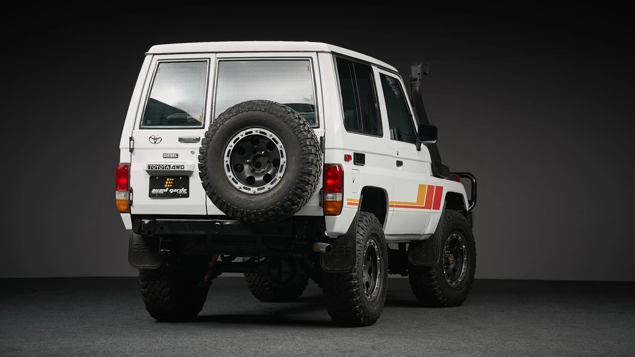 1985 Toyota J70 Land Cruiser - Image 17 of 31