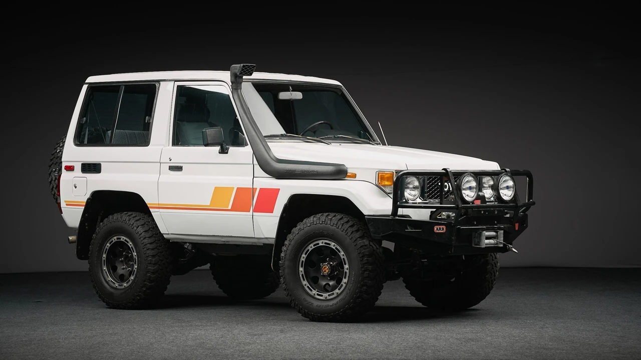 1985 Toyota J70 Land Cruiser - Image 22 of 31