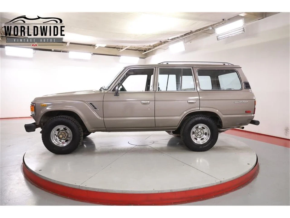 1985 Toyota J60 Land Cruiser - Image 3 of 31