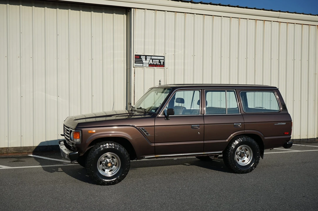 1985 Toyota J60 Land Cruiser - Image 3 of 31
