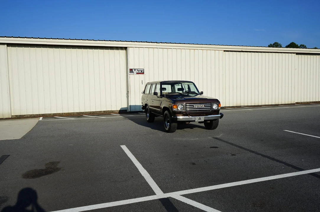 1985 Toyota J60 Land Cruiser - Image 18 of 31