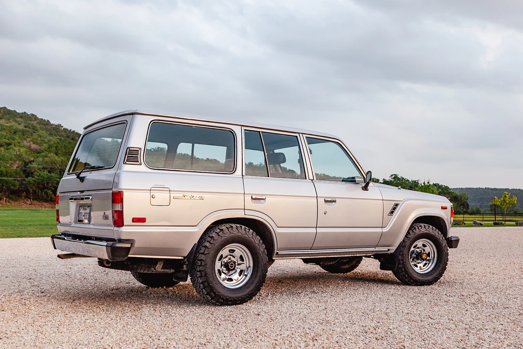 1985 Toyota J60 Land Cruiser - Image 13 of 31