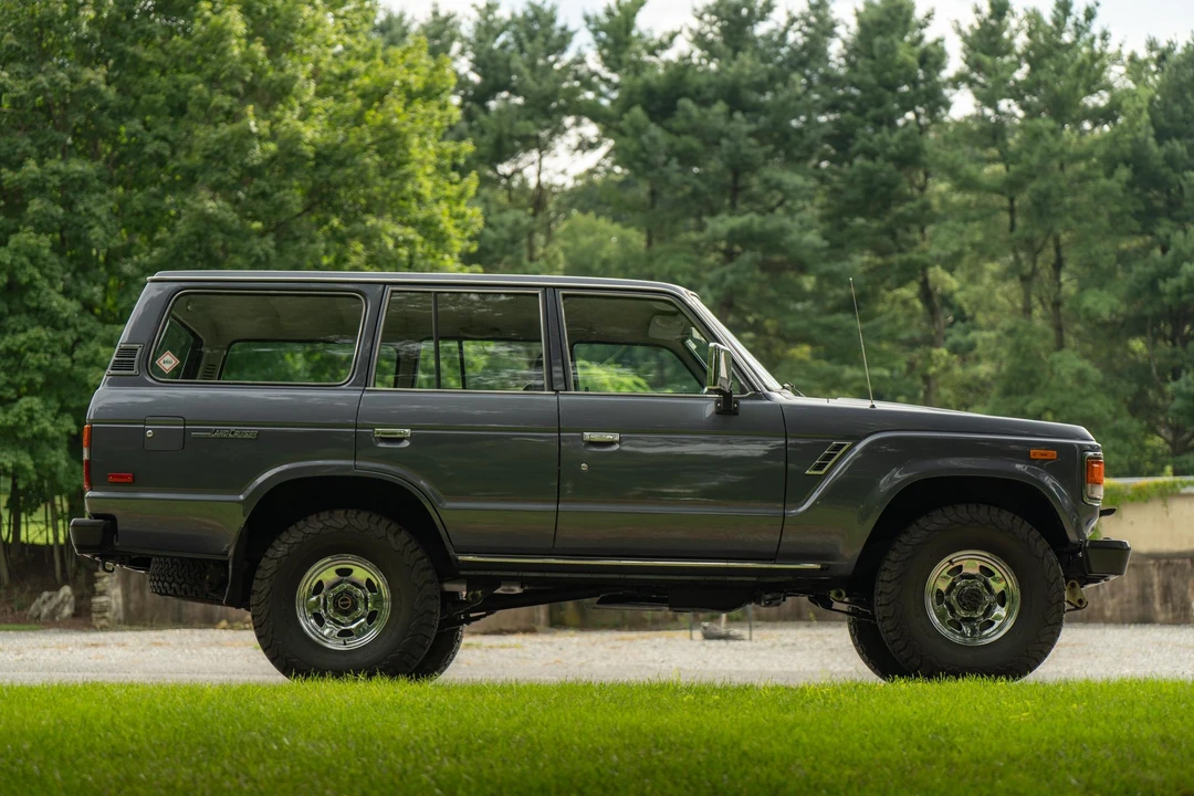 1985 Toyota J70 Land Cruiser - Image 14 of 31