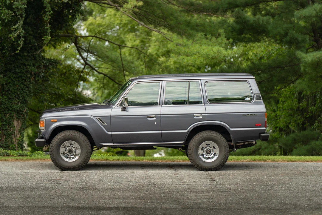 1985 Toyota J70 Land Cruiser - Image 3 of 31