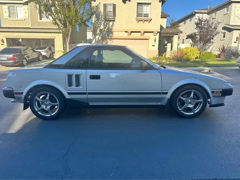 1985 Toyota MR2 Coupe 2D