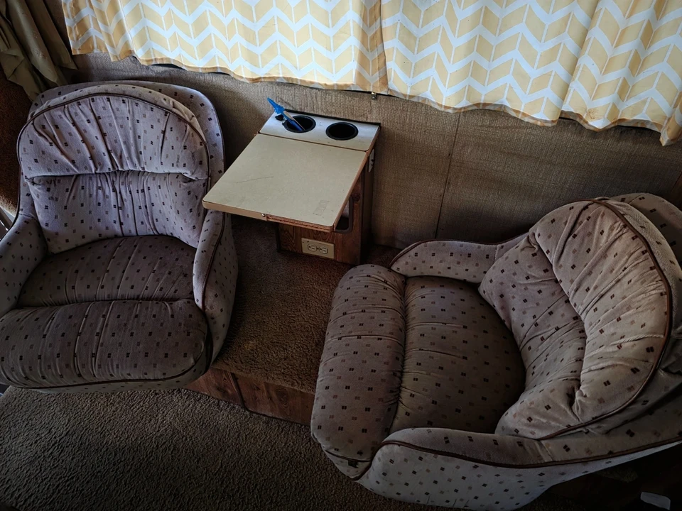 1985 Toyota Dolphin - Image 11 of 21