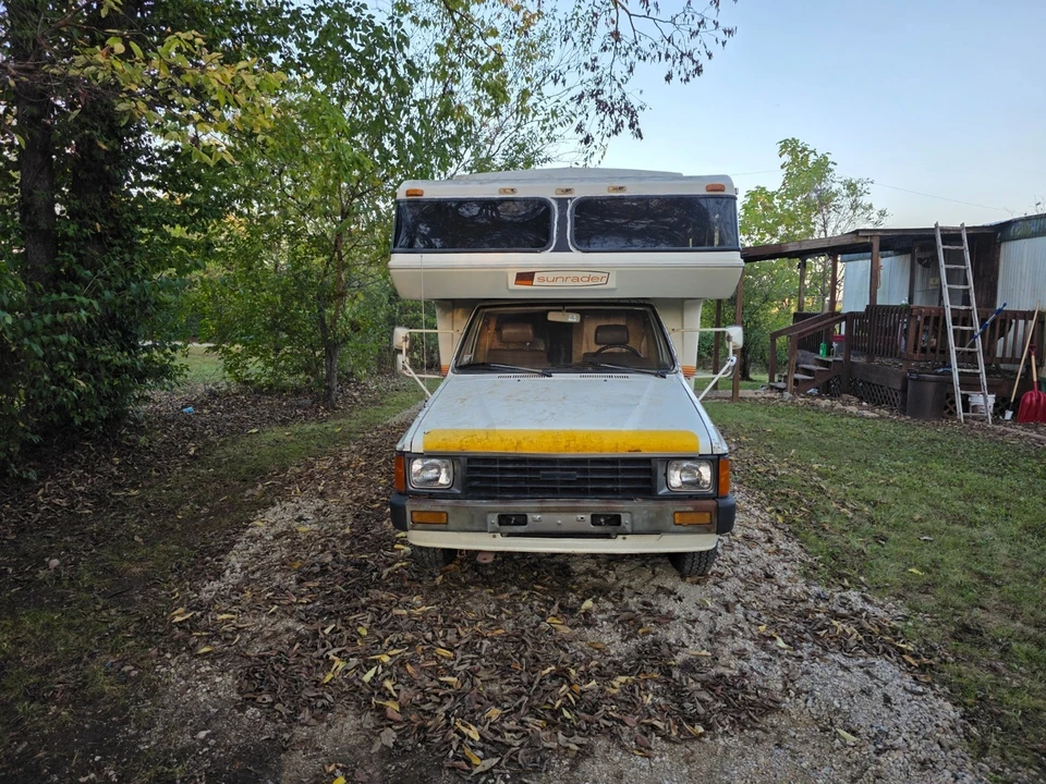 1985 Toyota Dolphin - Image 3 of 21
