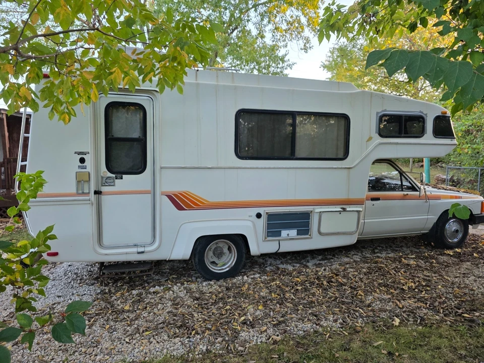 1985 Toyota Dolphin - Image 6 of 21