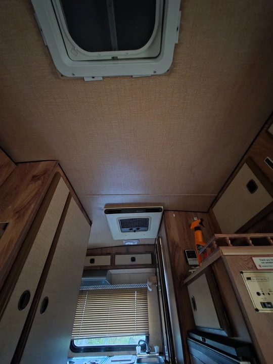 1985 Toyota Dolphin - Image 21 of 21