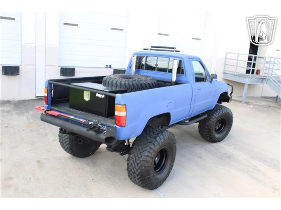 1985 Toyota Hilux 4th Gen - Image 11 of 31