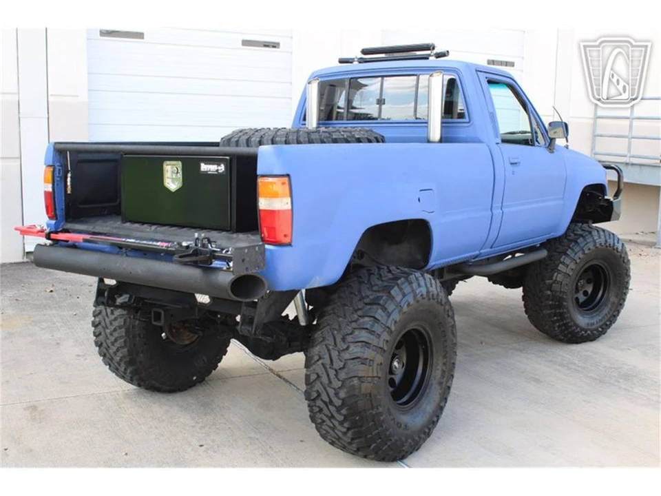 1985 Toyota Hilux 4th Gen - Image 12 of 31