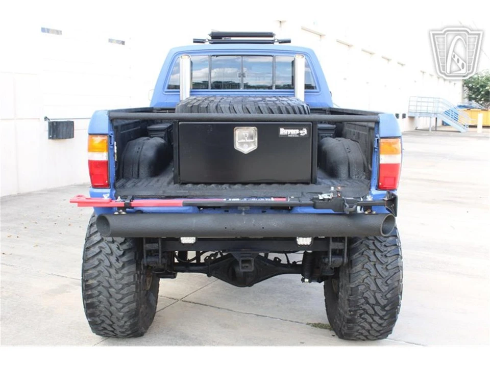 1985 Toyota Hilux 4th Gen - Image 9 of 31