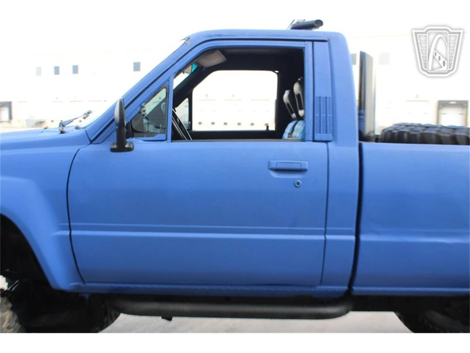 1985 Toyota Hilux 4th Gen - Image 30 of 31