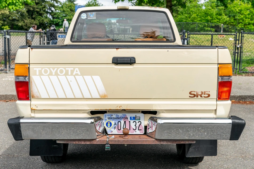 1985 Toyota Hilux 3rd Gen - Image 5 of 31