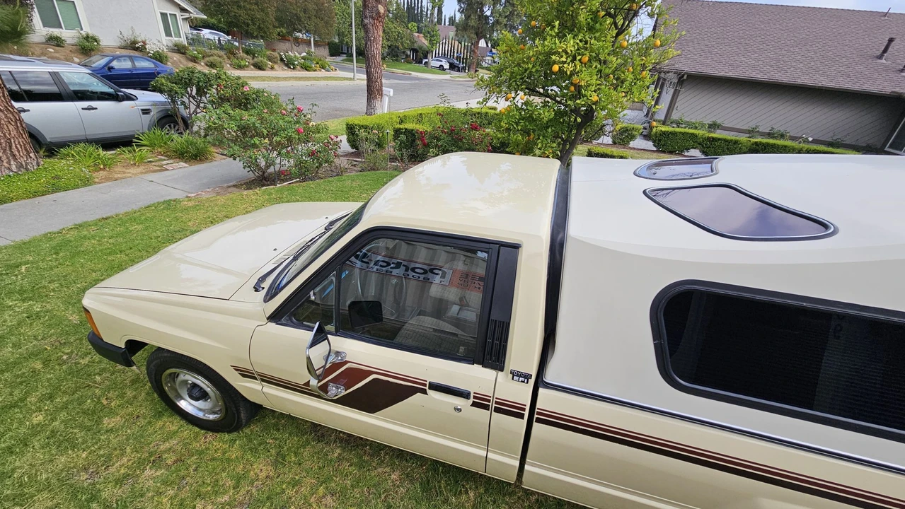 1985 Toyota Hilux 4th Gen - Image 20 of 31
