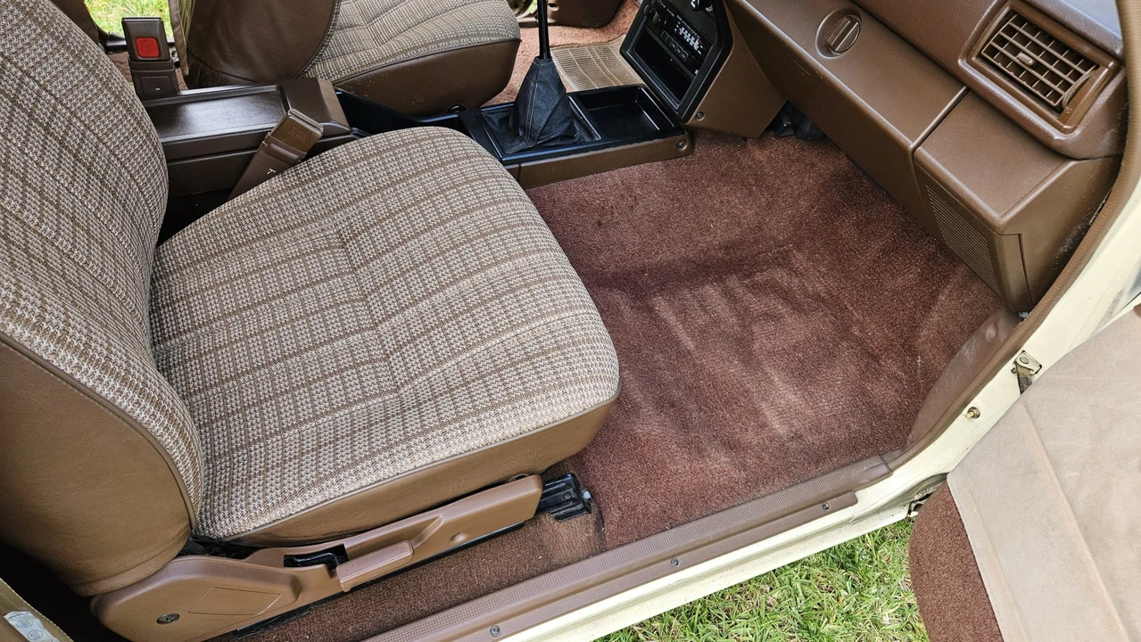 1985 Toyota Hilux 4th Gen - Image 27 of 31